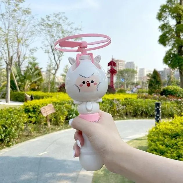 Генератор мильних бульбашок Bubble Toy з літаючим пропелером — Подвійна розвага в одному гаджеті!,Білий