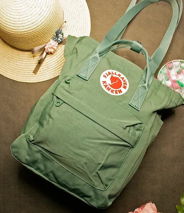 Практичний рюкзак-трансформер Fjallraven Kanken 14л (36х30х15 см) – Хакі