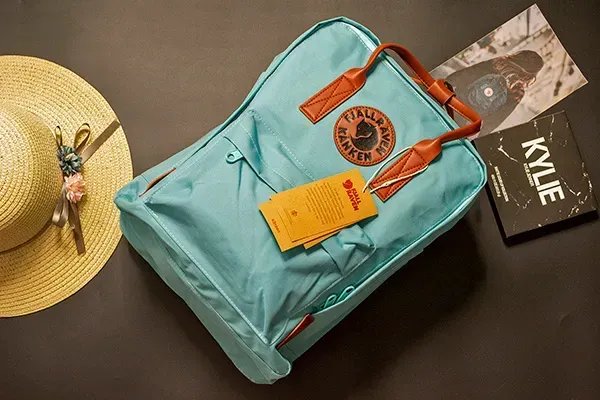 Рюкзак-трансформер Fjallraven Kanken 16л (38х28х14 см) – Блакитний зі шкіряними ручками
