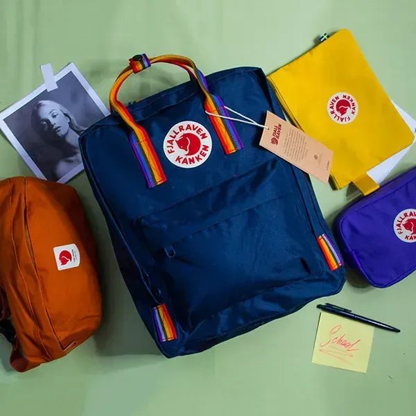 Рюкзак Fjallraven Kanken 16л (37х28х12 см) – Темно-синій з різнокольоровими ручками
