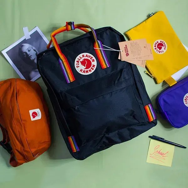 Рюкзак Fjallraven Kanken 16л (37х28х12 см) – Чорний з різнокольоровими ручками